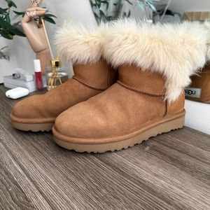 Ugg Shoes | Ugg Milla Classic Boot Women's 6 US | Color: Brown | Size: 6 | Pinkroostermerc's Closet